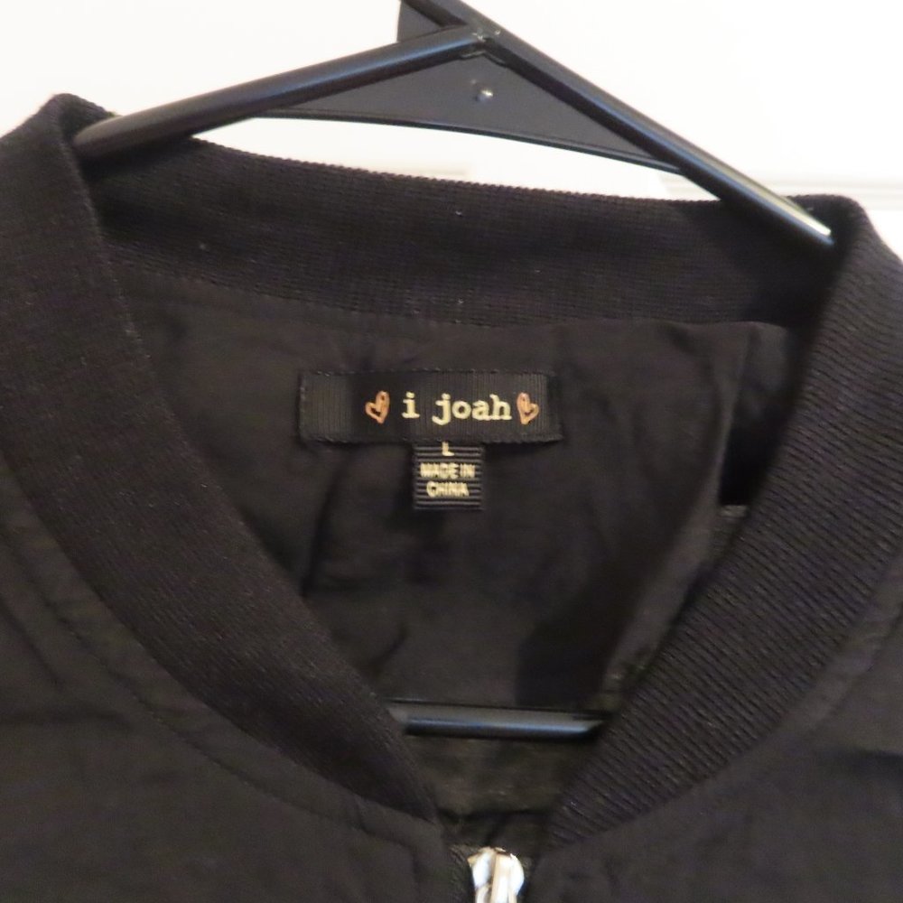 Lightweight Jacket - Picture 3 of 3